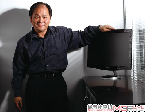 “飞利浦是第一家进入中国的外资显示器品牌！也是当时的市场冠军。”飞利浦显示器市场总监苏森荣回忆说。