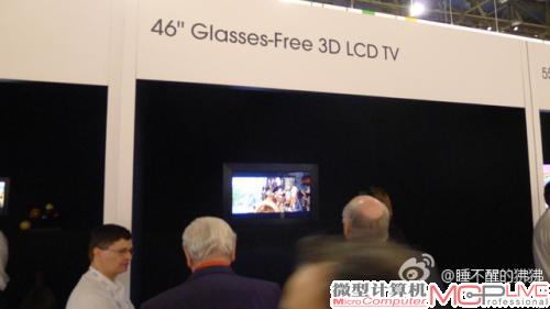 裸眼3D的风潮也相当明显，这是索尼展示的46英寸裸眼3D平板电视，实际体验的效果不错，可视角度很广。包括一体机和笔记本电脑的裸眼3D，索尼均有展示。