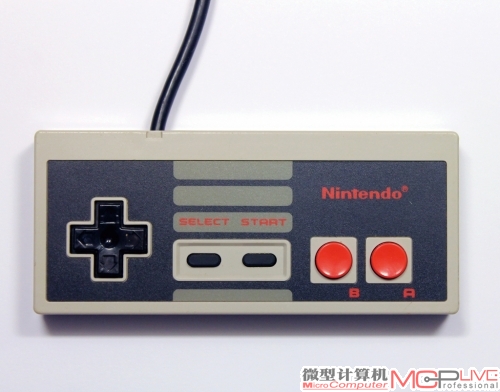 NES(FC)手柄。可以被看做游戏手柄成功的先祖，它的出现带动了PC游戏手柄的发展。