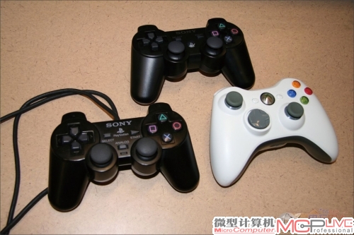 PS2/PS3/XBOX 360手柄。当家用机市场的大部分份额被微软和索尼占据后，PC游戏手柄市场上的产品也自然被划分为两个派系，即PS系和XBOX系。