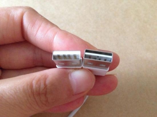 苹果新闪电USB接口不再分方向